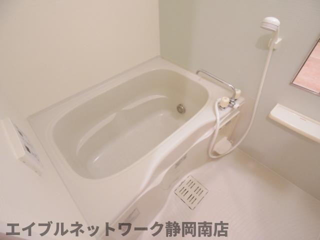 バス・シャワールーム　日々の暮らしに欠かせないお風呂です