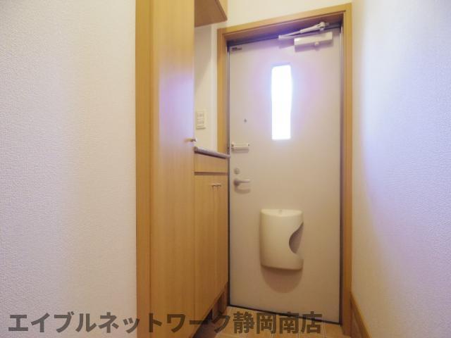 玄関　明るい玄関です