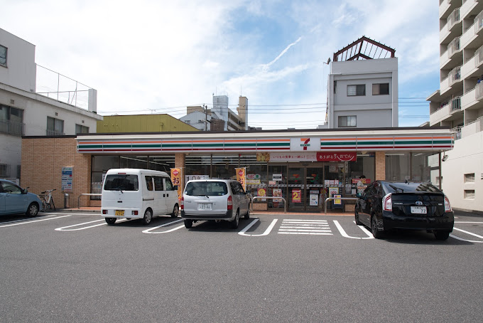 コンビニ　セブンイレブン広島舟入南3丁目店（コンビニ）まで351m