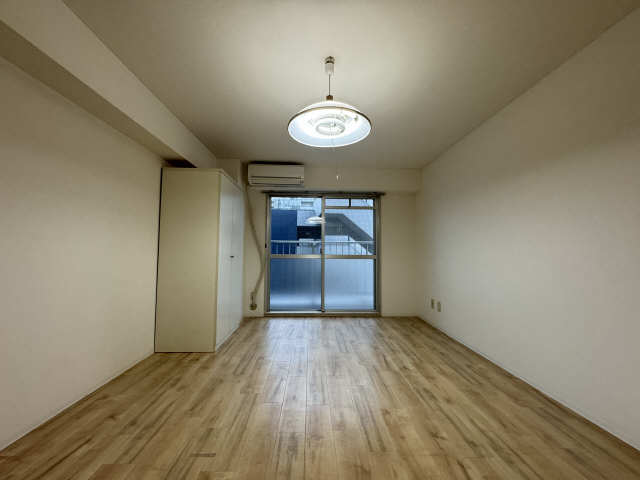 眺望　同タイプ他号室の室内写真です