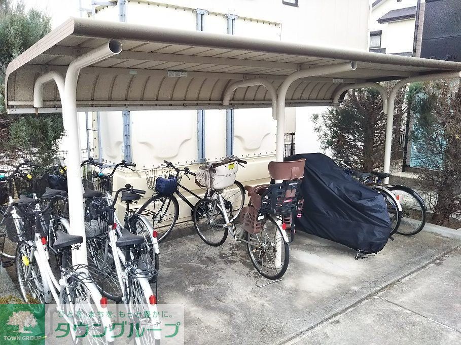 その他　無料駐輪場完備です。
