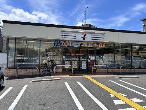 コンビニ　セブンイレブン京都上桂東ノ口店（コンビニ）まで600m