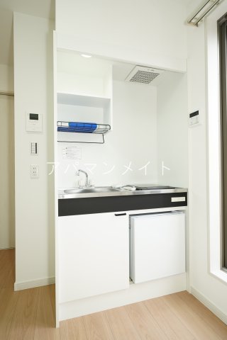 キッチン　コンパクトなキッチンで掃除もラクラク