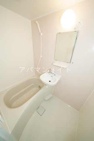 バス・シャワールーム　お風呂です