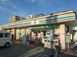 コンビニ　セブンイレブン足立梅田2丁目店（コンビニ）まで567m