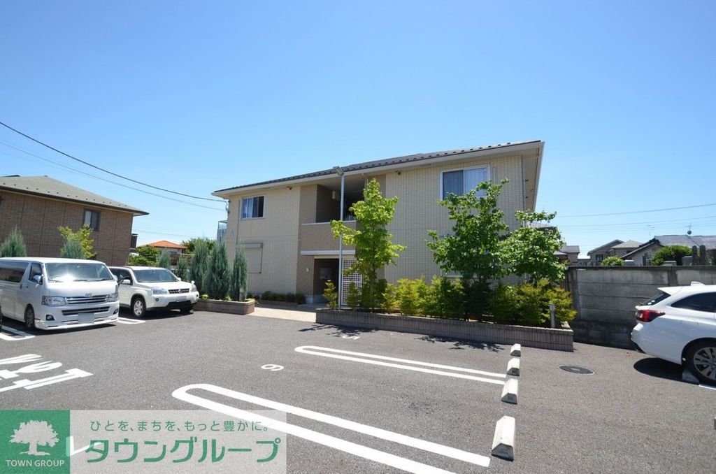 駐車場　駐車場