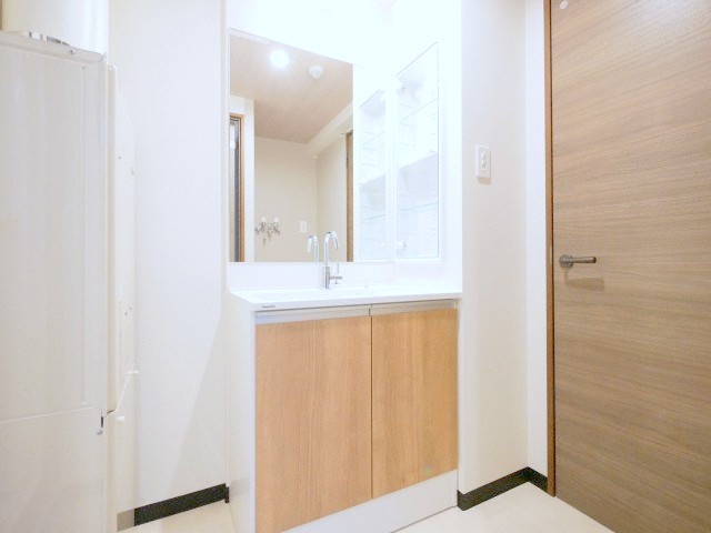 洗面設備　洗面化粧台です☆
