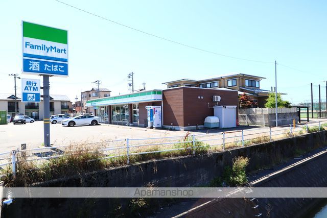 コンビニ　ファミリーマート金沢藤江北店（コンビニ）まで910m