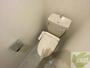 トイレ　こちらはトイレです。清潔感があり、安心して使用できます。