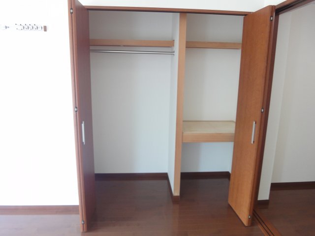 収納　※別号室の写真になります。