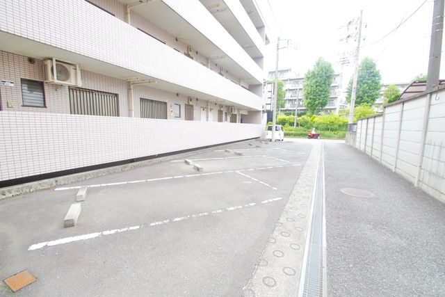 駐車場　★お部屋探しはタウンハウジング稲田堤店まで★