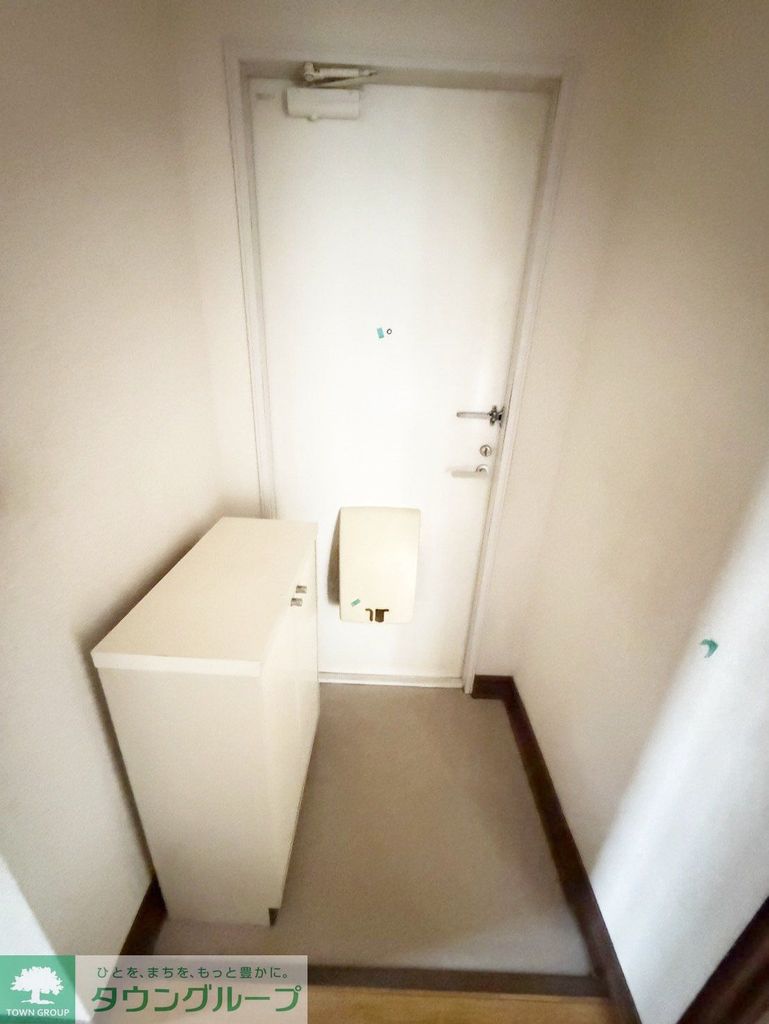 玄関　バス
