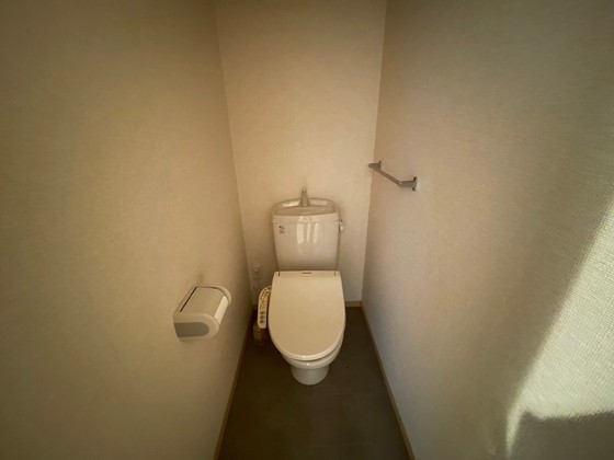 トイレ　※別部屋の写真です
