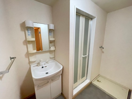 洗面設備　※別部屋の写真です