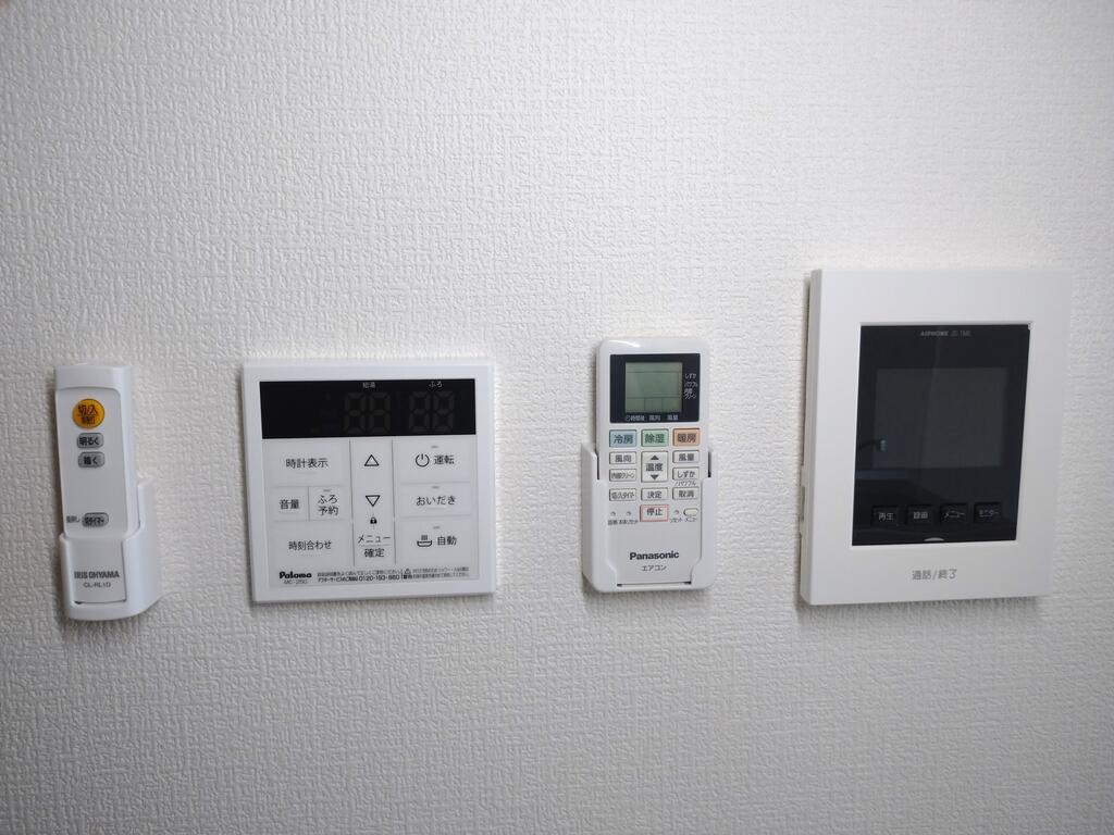 セキュリティ　モニター付きインターホン