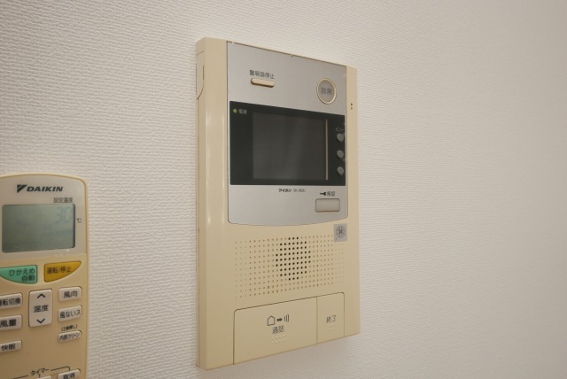 セキュリティ　モニター付きインターホンです