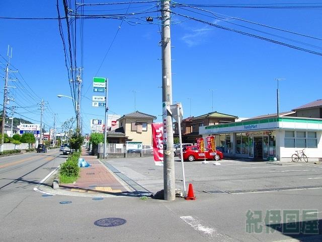 コンビニ　ファミリーマート小田原小八幡店（コンビニ）まで334m