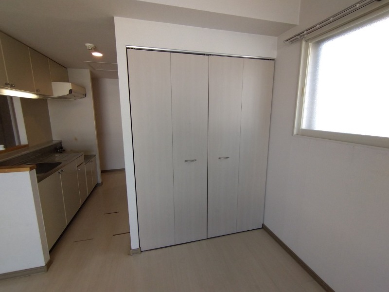 収納　クローゼット。荷物がたくさんあっても問題ないですね。