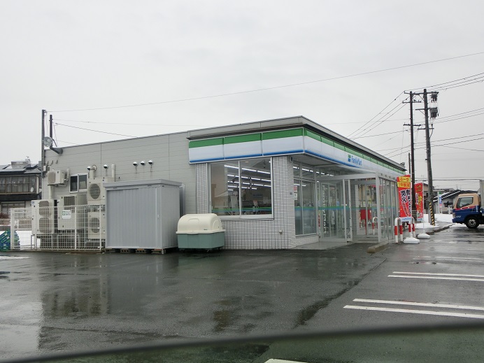 コンビニ　ファミリーマート 盛岡大館店（コンビニ）まで302m