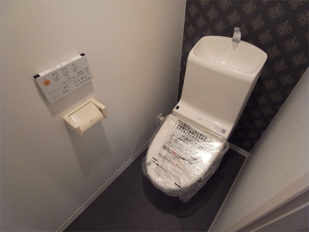 トイレ　トイレのウォシュレット機能にはビックリしました。