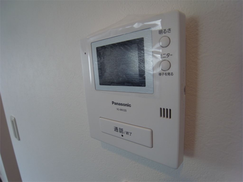 セキュリティ　TVモニター付きインターホンでセキュリティも安心です。
