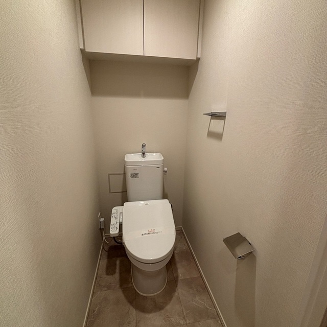 トイレ　※写真は同タイプ住戸です。