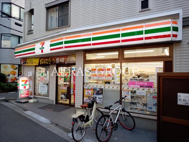 コンビニ　セブン-イレブン 渋谷初台１丁目店（コンビニ）まで138m