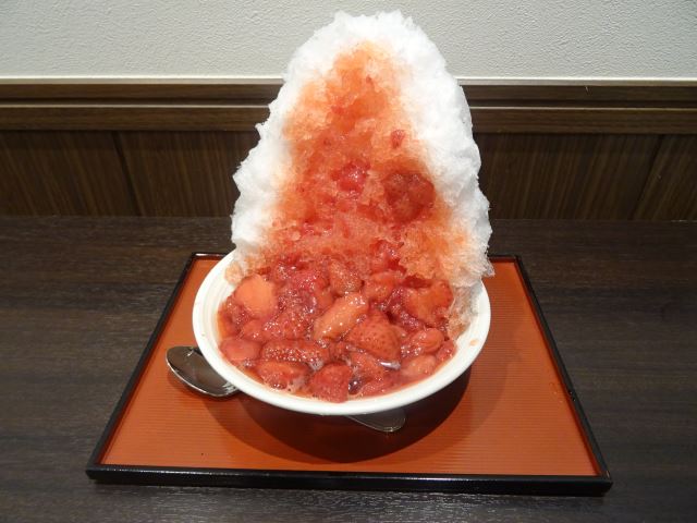 飲食店　志むら　生いちごかき氷が圧巻！絶品パンケーキも食べられます！（飲食店）まで350m