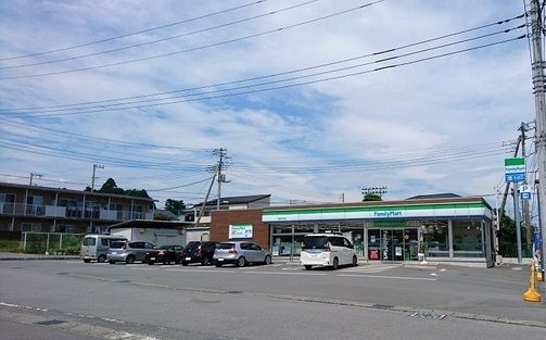 コンビニ　ファミリーマート御殿場中畑店（コンビニ）まで1000m