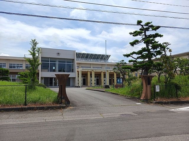 小学校　射水市立東明小学校（小学校）まで350m