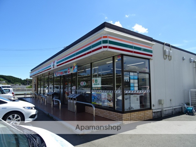 コンビニ　セブンイレブン（コンビニ）まで483m