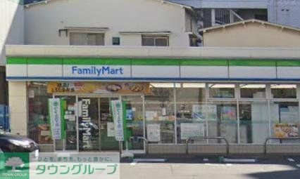 コンビニ　ファミリーマートサンズ原町田三丁目店（コンビニ）まで390m