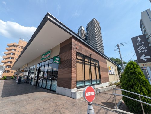 飲食店　サイゼリヤ ヤオコー所沢有楽町店（飲食店）まで349m