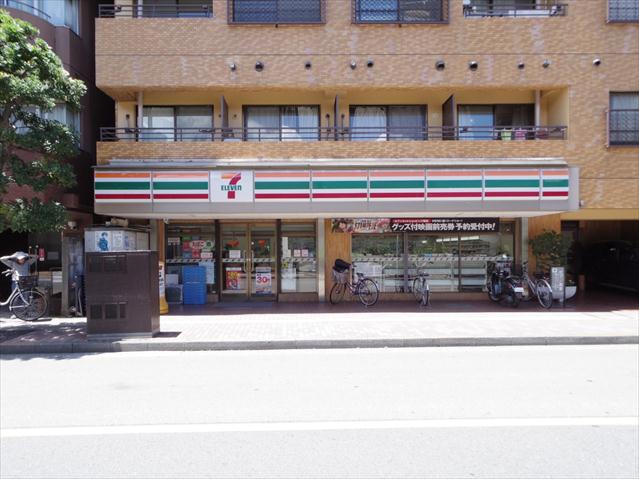 コンビニ　セブンイレブン（コンビニ）まで533m