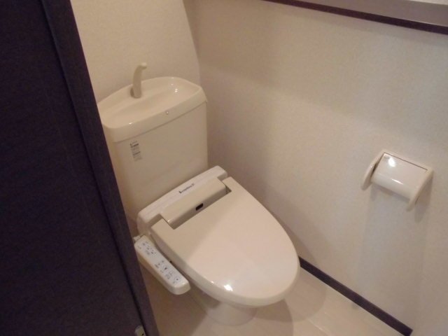 トイレ　清潔なトイレをご用意しております。