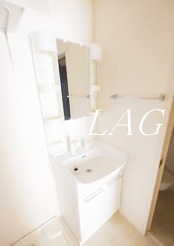 洗面設備　洗面台です。