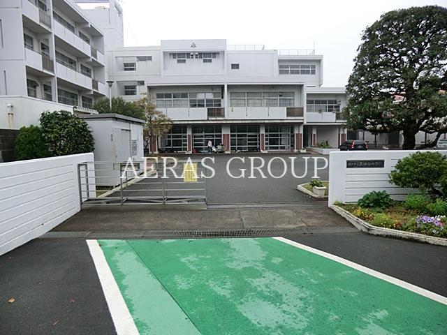 中学校　横浜市立栗田谷中学校（中学校）まで594m