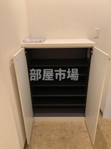 玄関　シューズボックス