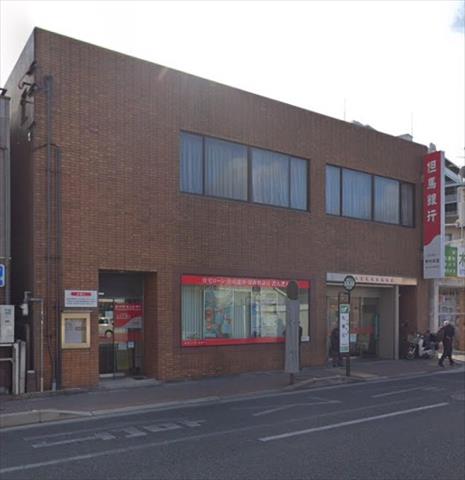 銀行　但馬銀行伊丹支店（銀行）まで512m