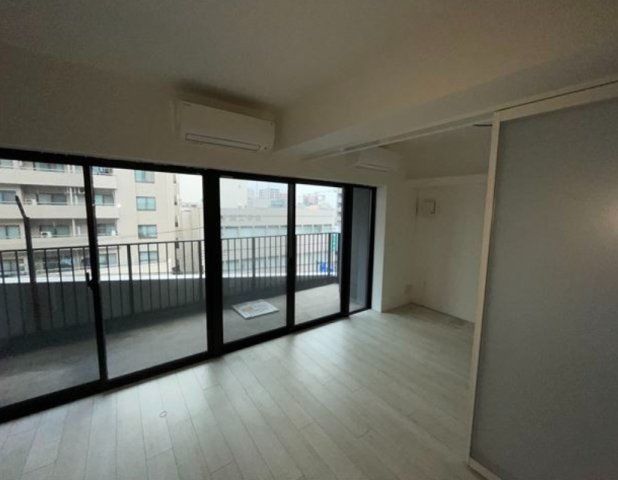 居室・リビング　☆広々とした居室☆