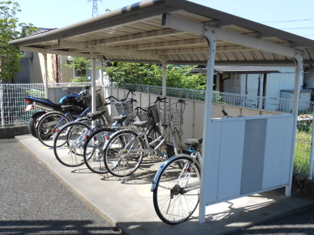 その他設備　駐輪場（共用）完備