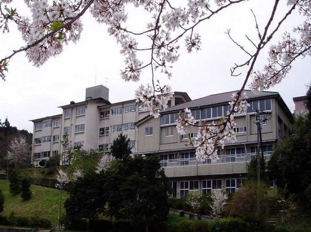 中学校　浜松市立光が丘中学校（中学校）まで1100m