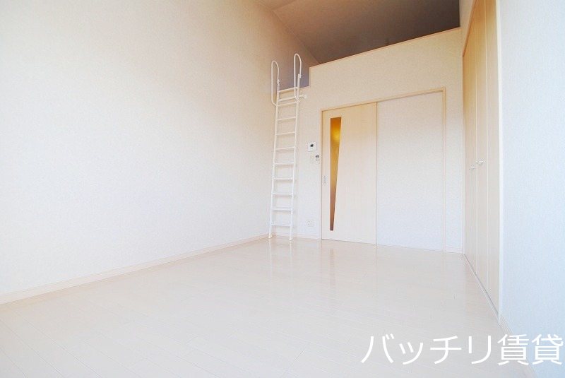 居室・リビング　別号室の画像。現況優先