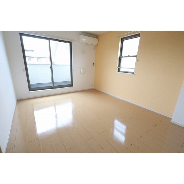 2LDK Apartment in Nagano, Nagano — photo 3 of 3
