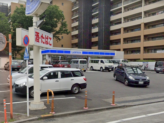 コンビニ　ローソン 三鷹下連雀八丁目店（コンビニ）まで210m