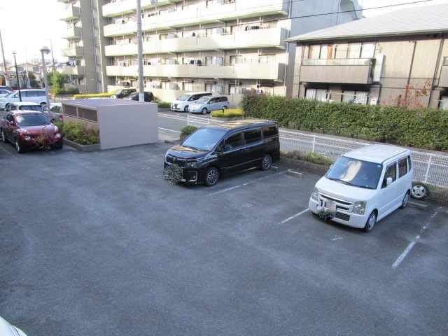 駐車場　駐輪場