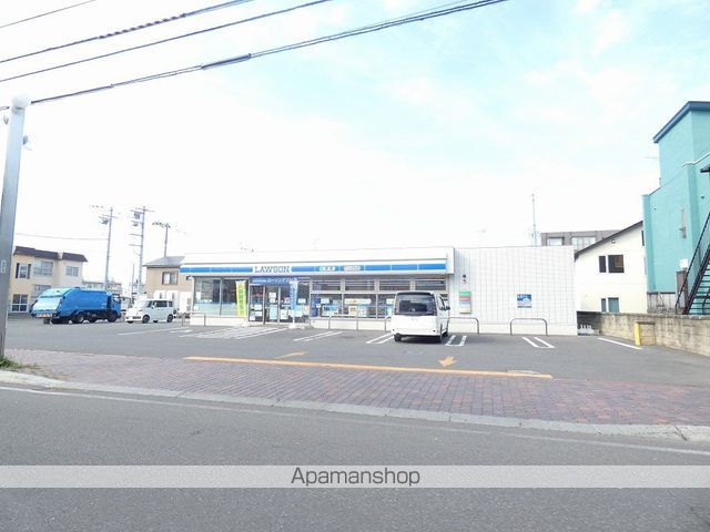 コンビニ　ローソン（コンビニ）まで625m