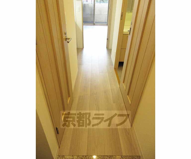 その他部屋・スペース　玄関入ってすぐの廊下です・