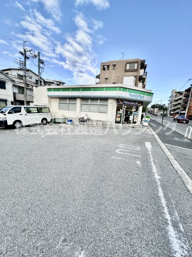 コンビニ　ファミリーマート豊中若竹町店（コンビニ）まで480m