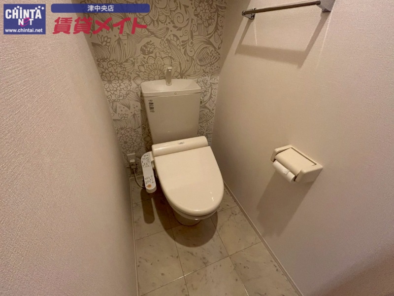 トイレ　別部屋同型タイプ